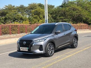 2023 Nissan Kicks I Рестайлинг, серебристый, 2070000 рублей, вид 1
