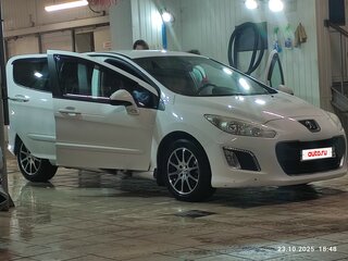 2011 Peugeot 308 I, белый, 450000 рублей, вид 2