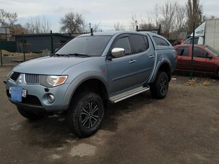 2007 Mitsubishi L200 IV, серый, 1500000 рублей, вид 1