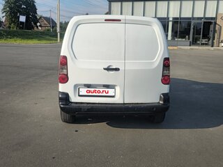 2012 Citroen Berlingo II Рестайлинг, белый, 580000 рублей, вид 4