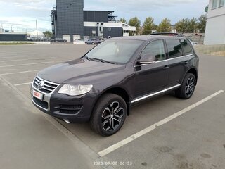 2008 Volkswagen Touareg I Рестайлинг, серый, 1150000 рублей, вид 1