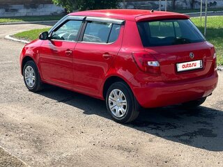 2013 Skoda Fabia II Рестайлинг, красный, 630000 рублей, вид 4