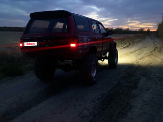 1992 Toyota Hilux Surf II Рестайлинг, красный, 860000 рублей, вид 3