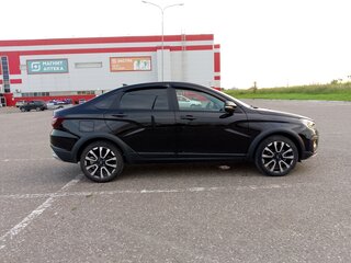 2024 Lada (ВАЗ) Vesta Cross I Рестайлинг (NG), чёрный, 1500000 рублей, вид 2