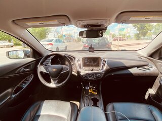 2018 Chevrolet Malibu IX, серый, 1400000 рублей, вид 4