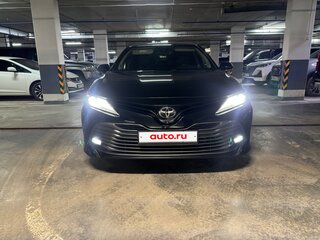 2018 Toyota Camry VIII (XV70), чёрный, 3500000 рублей, вид 1