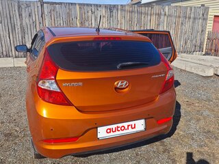 2015 Hyundai Solaris I Рестайлинг, оранжевый, 975000 рублей, вид 2