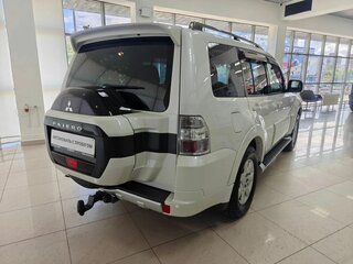 2015 Mitsubishi Pajero IV Рестайлинг 2, белый, 2199000 рублей, вид 5