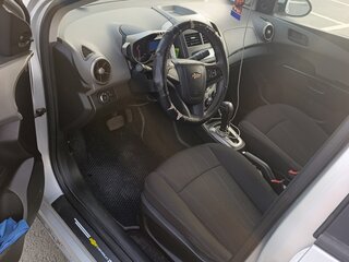 2012 Chevrolet Aveo II, серебристый, 500000 рублей, вид 5