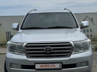 2011 Toyota Land Cruiser 200 Series, серебристый, 3800000 рублей, вид 2