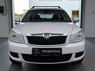 2012 Skoda Octavia II (A5) Рестайлинг, белый, 630000 рублей, вид 2