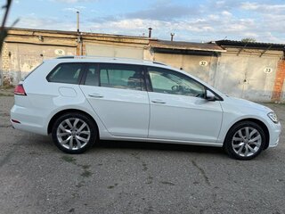 2018 Volkswagen Golf VII Рестайлинг, белый, 1290000 рублей, вид 4