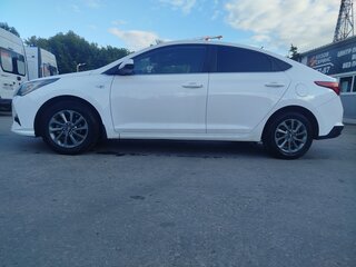 2021 Hyundai Solaris II Рестайлинг, белый, 1700000 рублей, вид 3