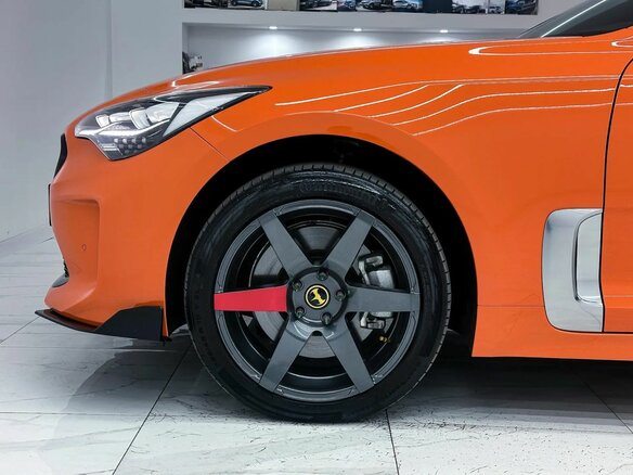 2019 Kia Stinger I, оранжевый, 3638000 рублей - вид 6