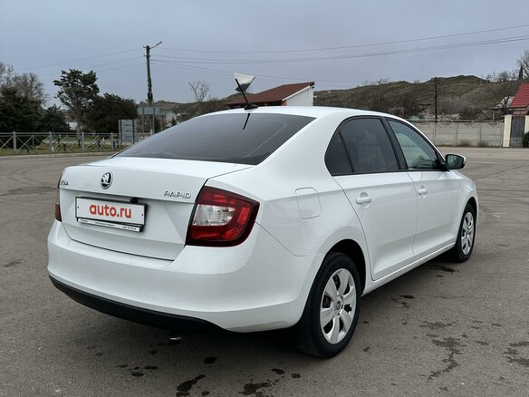 2019 Skoda Rapid I Рестайлинг, белый, 1430000 рублей - вид 6
