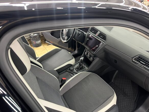 2019 Volkswagen Tiguan II, чёрный, 2950000 рублей - вид 6