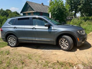 2017 Volkswagen Tiguan Allspace II, серый, 2280000 рублей, вид 2