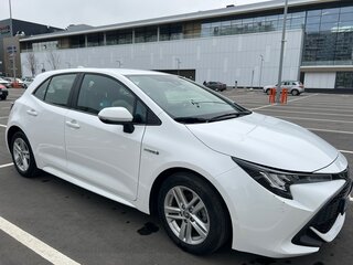 2020 Toyota Corolla XII (E210), белый, 3200000 рублей, вид 2