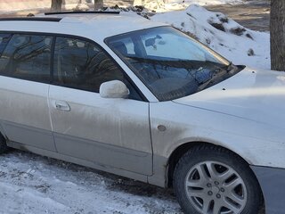 2000 Subaru Legacy III, белый, 350000 рублей, вид 4