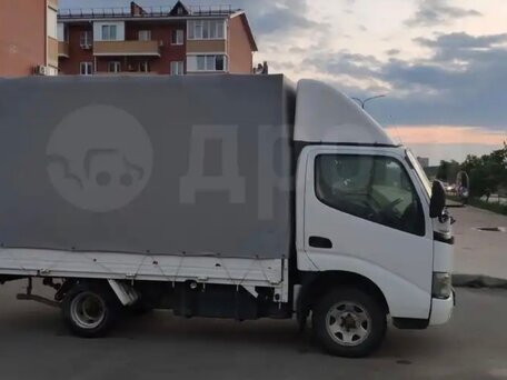 2006 Toyota Dyna, белый, 1500000 рублей, вид 3