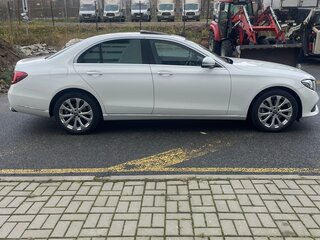 2020 Mercedes-Benz E-Класс 220 d V (W213, S213, C238), белый, 4500000 рублей, вид 3