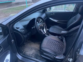 2012 Hyundai Solaris I, серый, 980000 рублей, вид 5