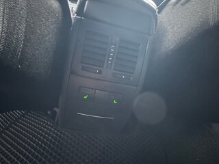 2011 Skoda Octavia II (A5) Рестайлинг, чёрный, 750000 рублей, вид 2