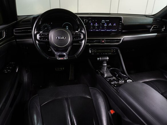 2021 Kia K5 III, чёрный, 2234000 рублей - вид 6