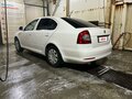 2012 Skoda Octavia II (A5) Рестайлинг, белый, 620000 рублей - вид 2