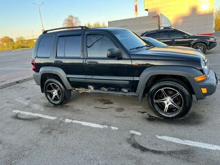 2006 Jeep Cherokee III (KJ) Рестайлинг, чёрный, 700000 рублей, вид 2