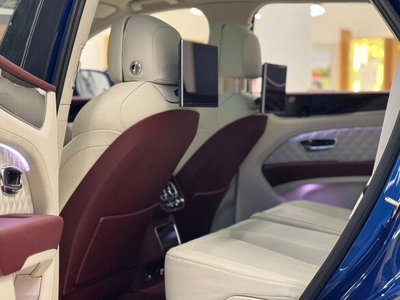 2022 Bentley Bentayga I Рестайлинг, синий, 36900000 рублей - вид 13