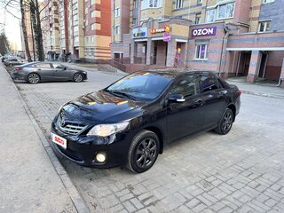 2011 Toyota Corolla X (E140, E150) Рестайлинг, чёрный, 1100000 рублей, вид 1