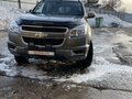 2013 Chevrolet TrailBlazer II, серый, 1750000 рублей - вид 3