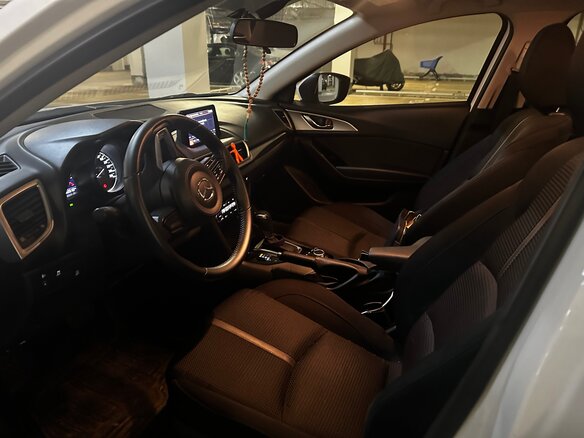 2018 Mazda 3 III (BM) Рестайлинг, белый - вид 7