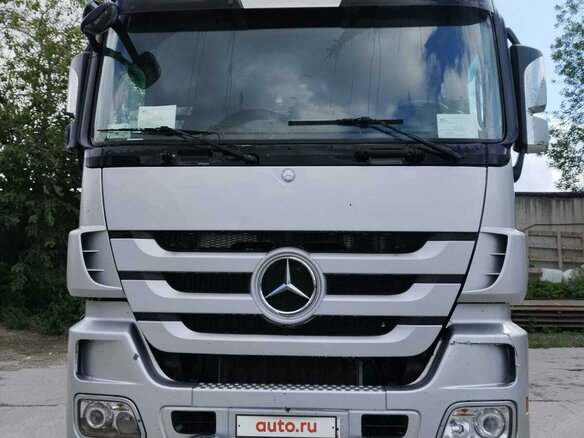 2016 Mercedes-Benz Actros, серебристый, 6500000 рублей