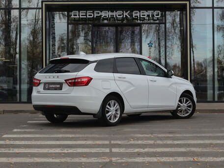 2018 Lada (ВАЗ) Vesta SW I, белый, 1100000 рублей, вид 3