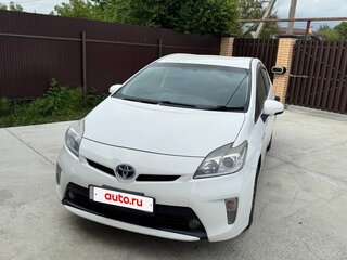 2012 Toyota Prius III Рестайлинг (XW30), белый, 1100000 рублей, вид 1