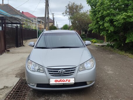 2010 Hyundai Elantra IV (HD), серебристый, 650000 рублей, вид 2