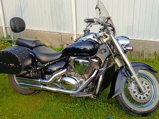 Suzuki Intruder 800