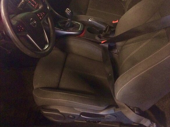 2012 Opel Astra GTC J Рестайлинг, белый - вид 3