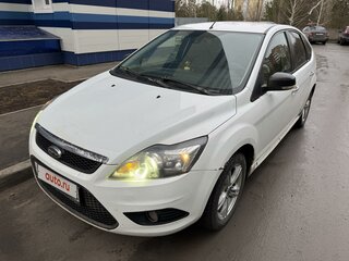 2011 Ford Focus II Рестайлинг, белый, 630000 рублей, вид 2