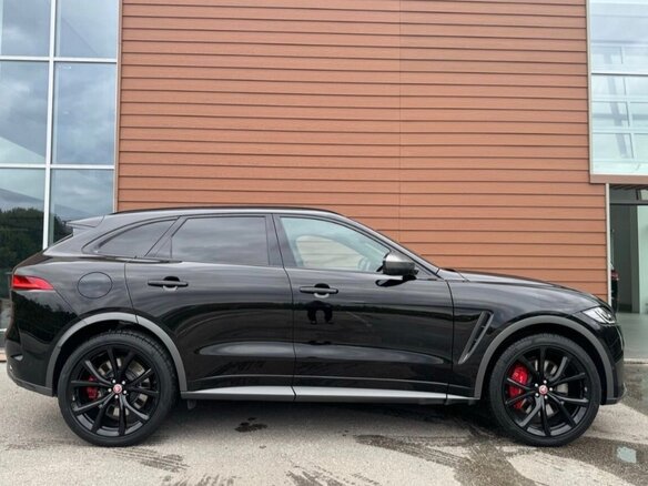 2019 Jaguar F-Pace SVR I, чёрный, 8500000 рублей - вид 3