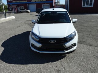 2023 Lada (ВАЗ) Granta I Рестайлинг, белый, 895000 рублей, вид 1