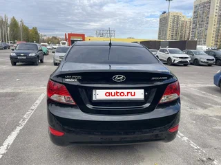 2013 Hyundai Solaris I, чёрный, 965000 рублей, вид 5