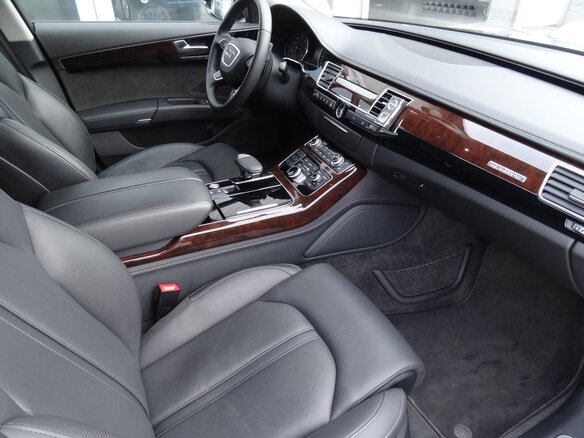 2014 Audi A8 III (D4) Рестайлинг, чёрный - вид 2