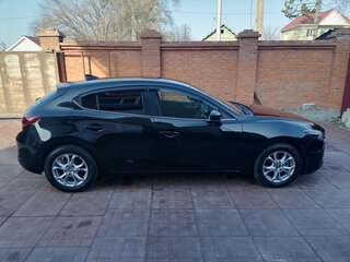 2017 Mazda Axela III Рестайлинг, чёрный, 1500000 рублей, вид 2