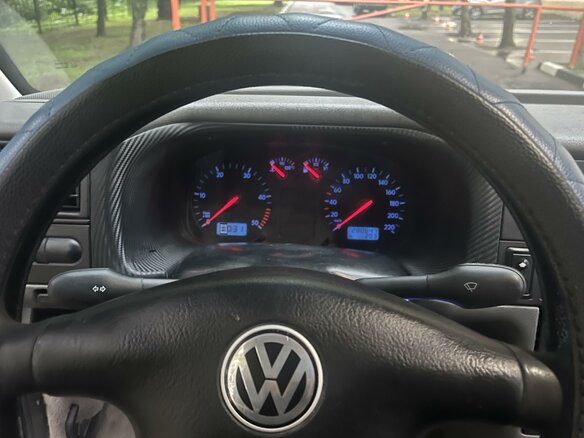 2001 Volkswagen Caravelle T4, синий, 1555550 рублей - вид 9