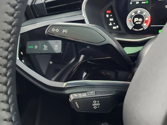 2021 Audi Q3 35 TDI II (F3), белый, 2800000 рублей - вид 13