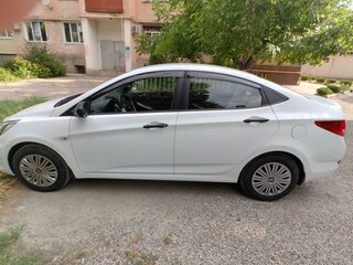 2013 Hyundai Solaris I, белый, 1000000 рублей, вид 4