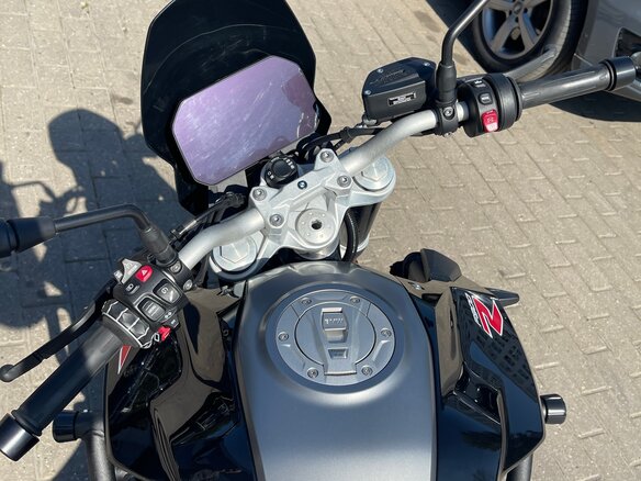 2021 BMW F 900 R, чёрный, 1050000 рублей - вид 9